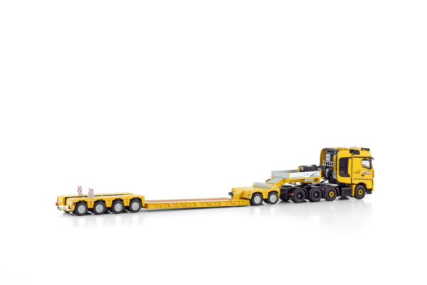 Steil - EURO-PX 2+4 with Mercedes-Benz Arocs MP4
